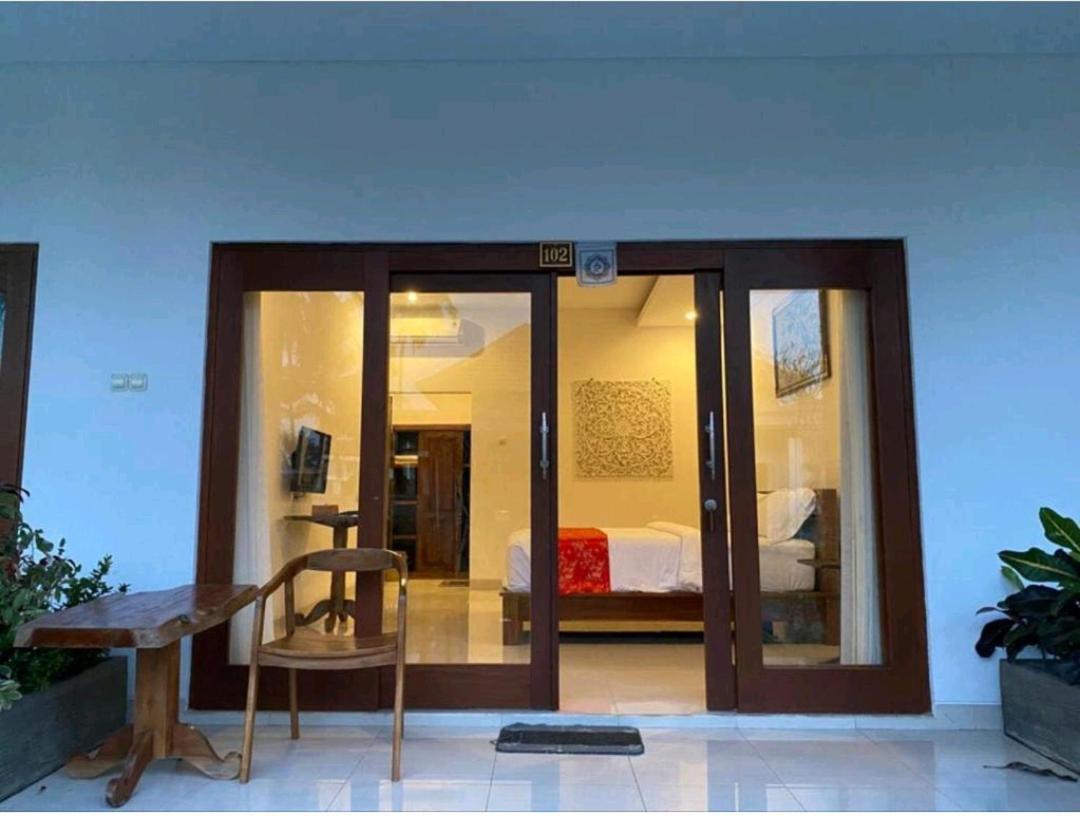 Villa Popolan And Guest House Ubud Esterno foto
