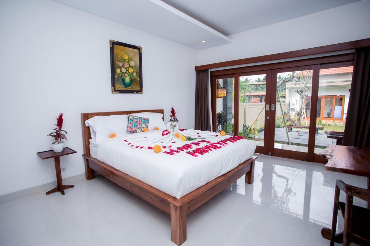 Villa Popolan And Guest House Ubud Esterno foto