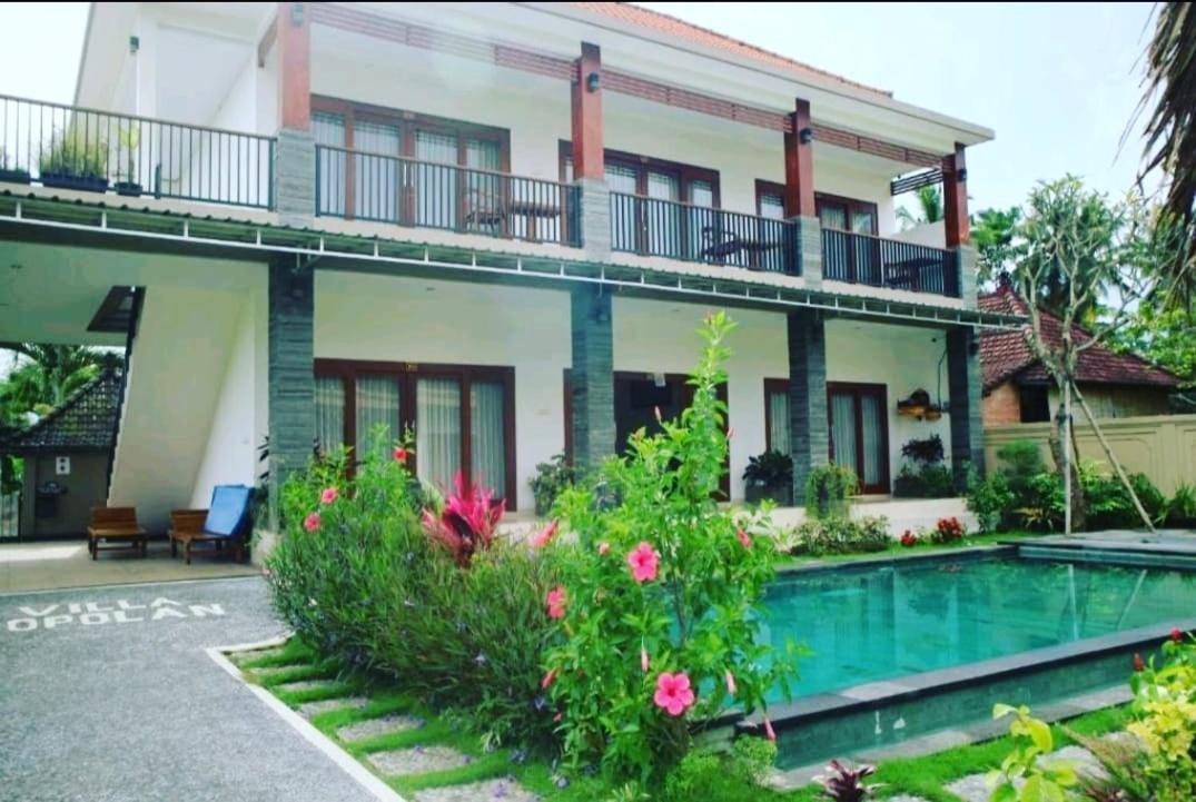 Villa Popolan And Guest House Ubud Esterno foto